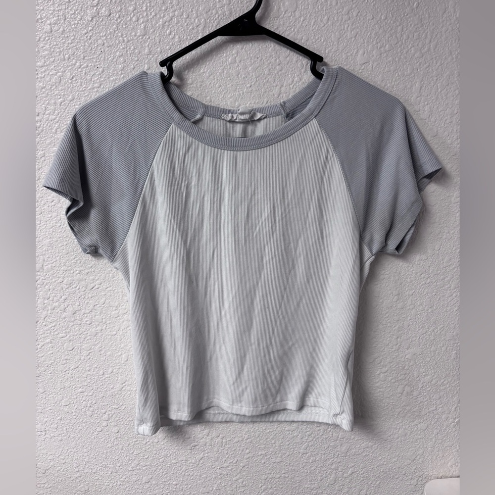 Stylish Two-Tone Short Sleeve Top
